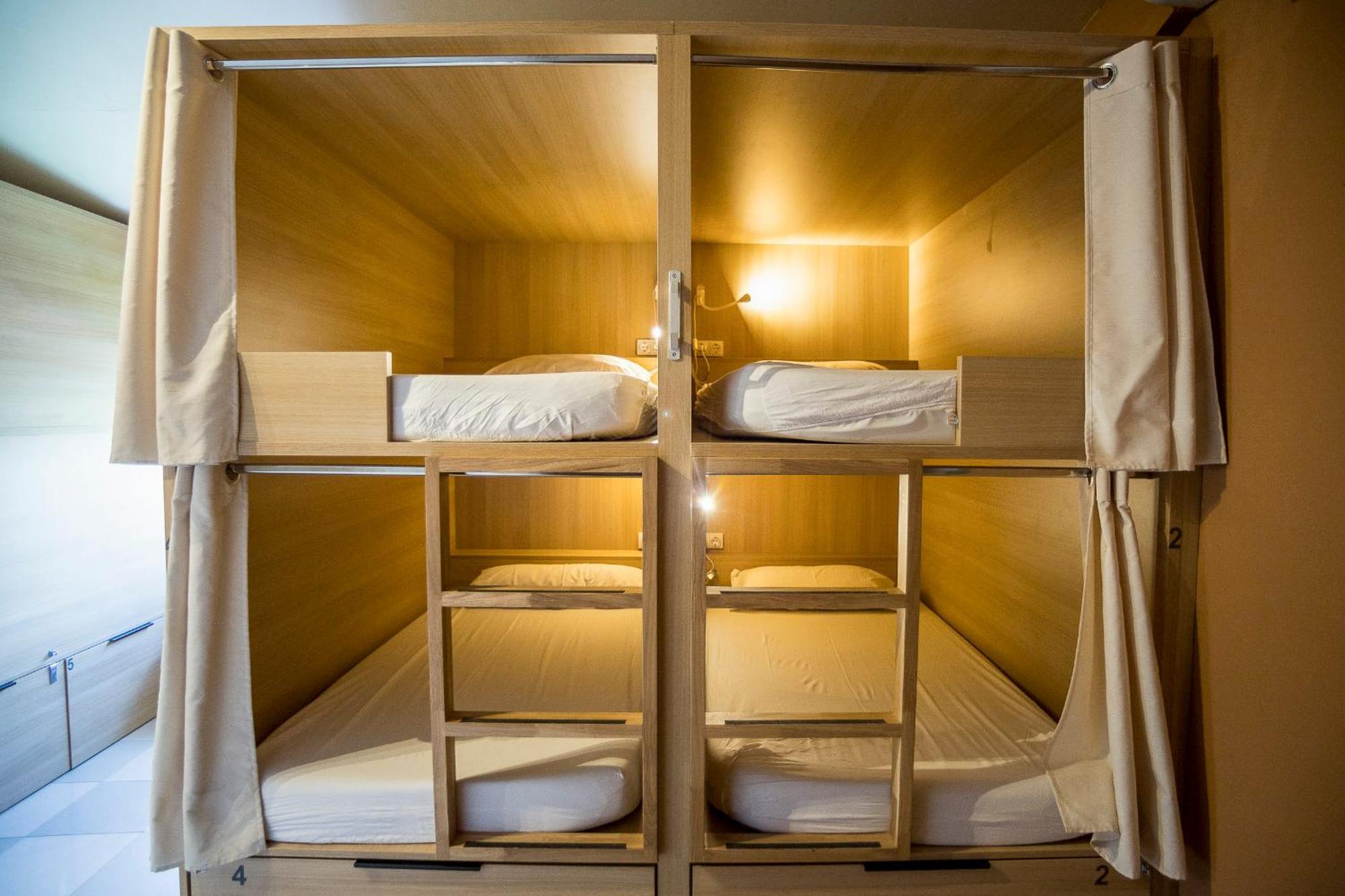 River Hostel Valencia Bagian luar foto